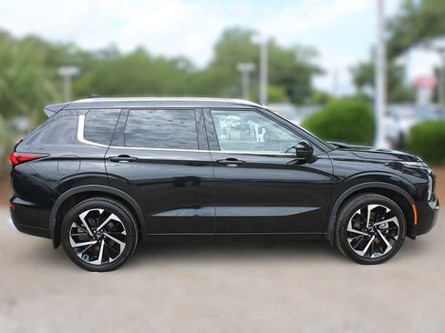 Used 2023 Mitsubishi Outlander SEL AWD/4WD image 5