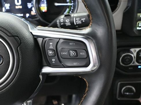 Used 2023 Jeep Wrangler High Altitude image 30