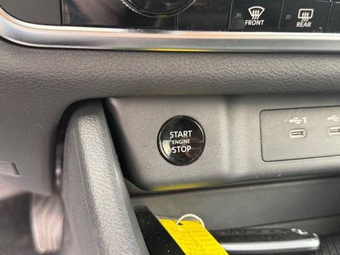 Used 2026 Nissan Rogue SV FWD image 21