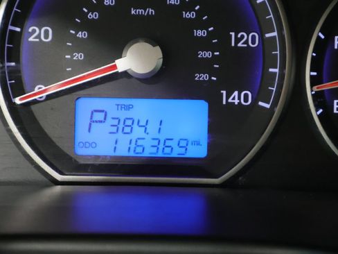 Used 2012 Hyundai Santa Fe GLS AWD/4WD image 33
