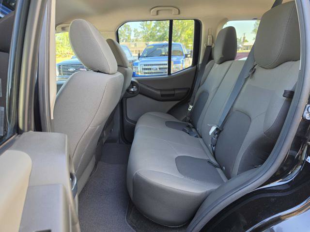 Used 2015 Nissan Xterra S AWD/4WD image 15