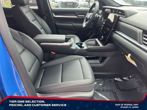 New 2026 GMC Terrain Elevation w/ Elevation Premium Package FWD image 19