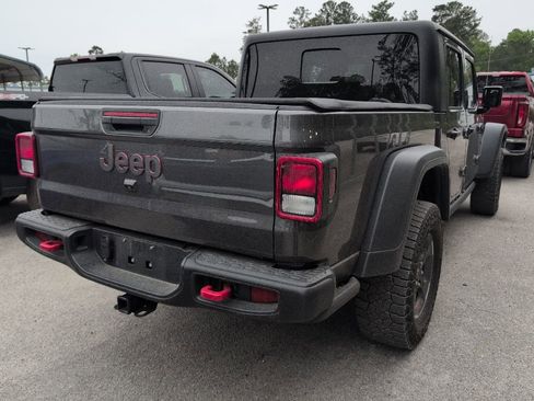 Used 2023 Jeep Gladiator Rubicon w/ Cold Weather Group AWD/4WD image 3