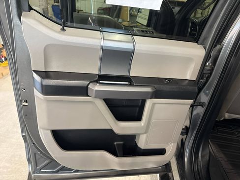 Used 2019 Ford F150 XLT w/ Equipment Group 302A Luxury image 41