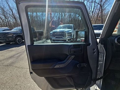 Used 2016 Jeep Wrangler Unlimited Sport image 21