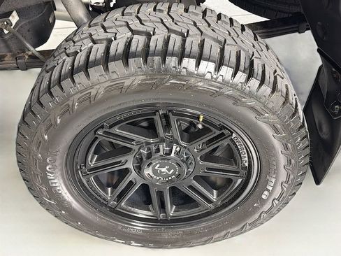 Used 2021 Toyota Tundra SR5 AWD/4WD image 31