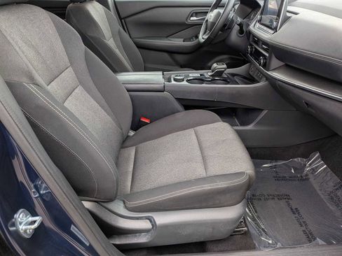 Used 2025 Nissan Rogue SV image 19