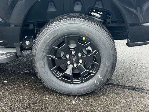 New 2025 Ford F150 Lightning XLT image 8