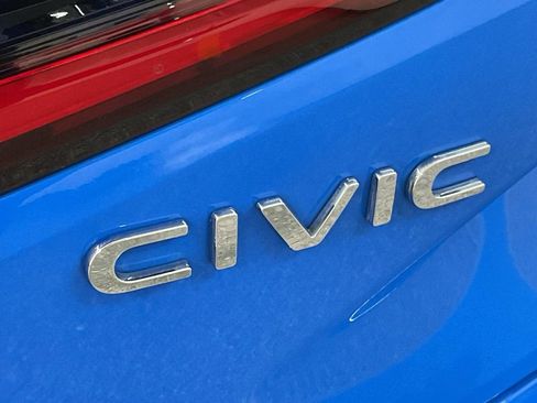 Used 2025 Honda Civic Sport image 22