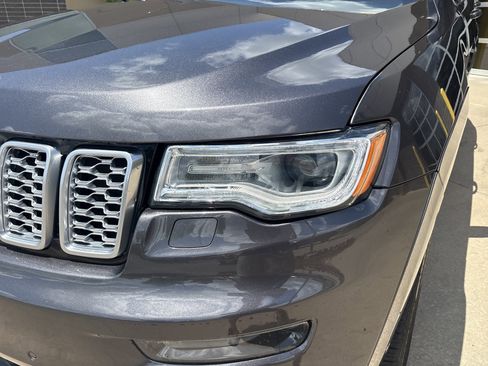 Used 2018 Jeep Grand Cherokee Summit AWD/4WD image 6