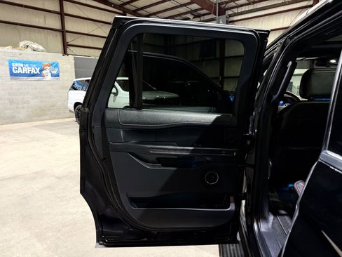 Used 2024 Ford Expedition Max Limited RWD image 15