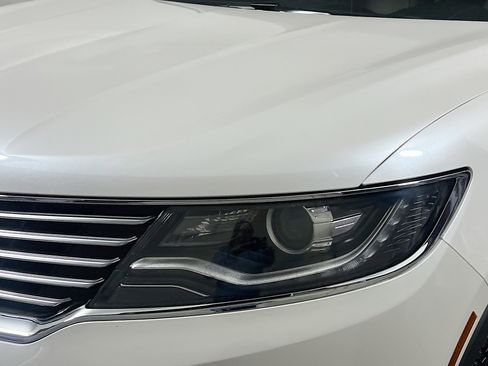 Used 2018 Lincoln MKX Reserve w/ Driver Assistance Package image 11