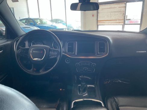 Used 2018 Dodge Charger SXT image 20