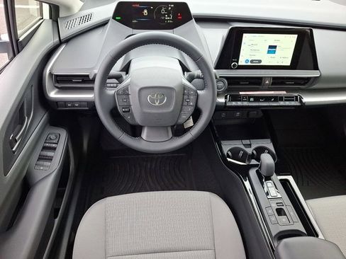 New 2026 Toyota Prius LE image 9