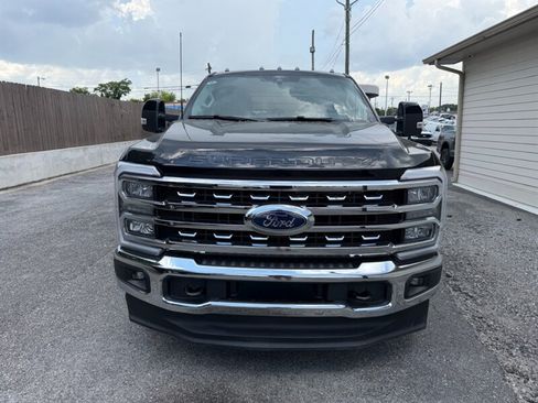 Used 2025 Ford F350 Lariat AWD/4WD image 4