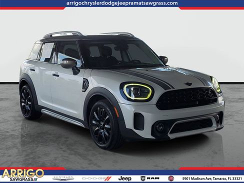 Used 2024 MINI Cooper Countryman S FWD image 1