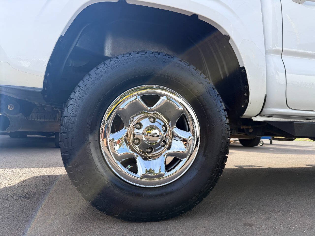 Used 2018 Toyota Tacoma SR w/ SR Convenience Package RWD image 32