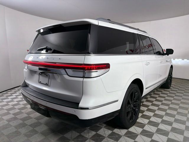 Used 2022 Lincoln Navigator L Reserve AWD/4WD image 13
