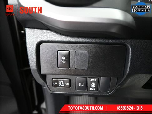 Used 2023 Toyota Tacoma TRD Sport image 21