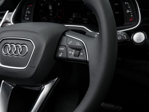 Used 2018 Audi Q7 2.0T Premium AWD/4WD image 55