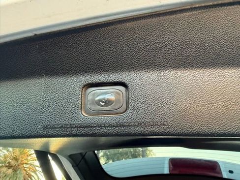 Used 2017 Ford Explorer XLT w/ Equipment Group 202A image 31