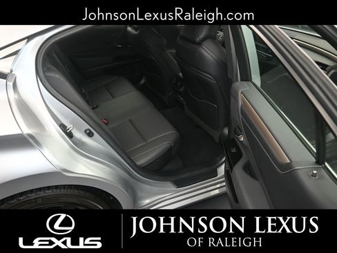 Used 2022 Lexus ES 350 F Sport image 11