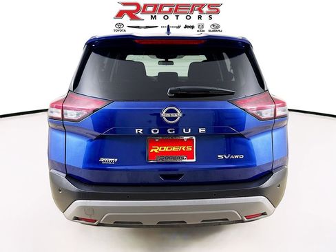 Used 2022 Nissan Rogue SV image 6