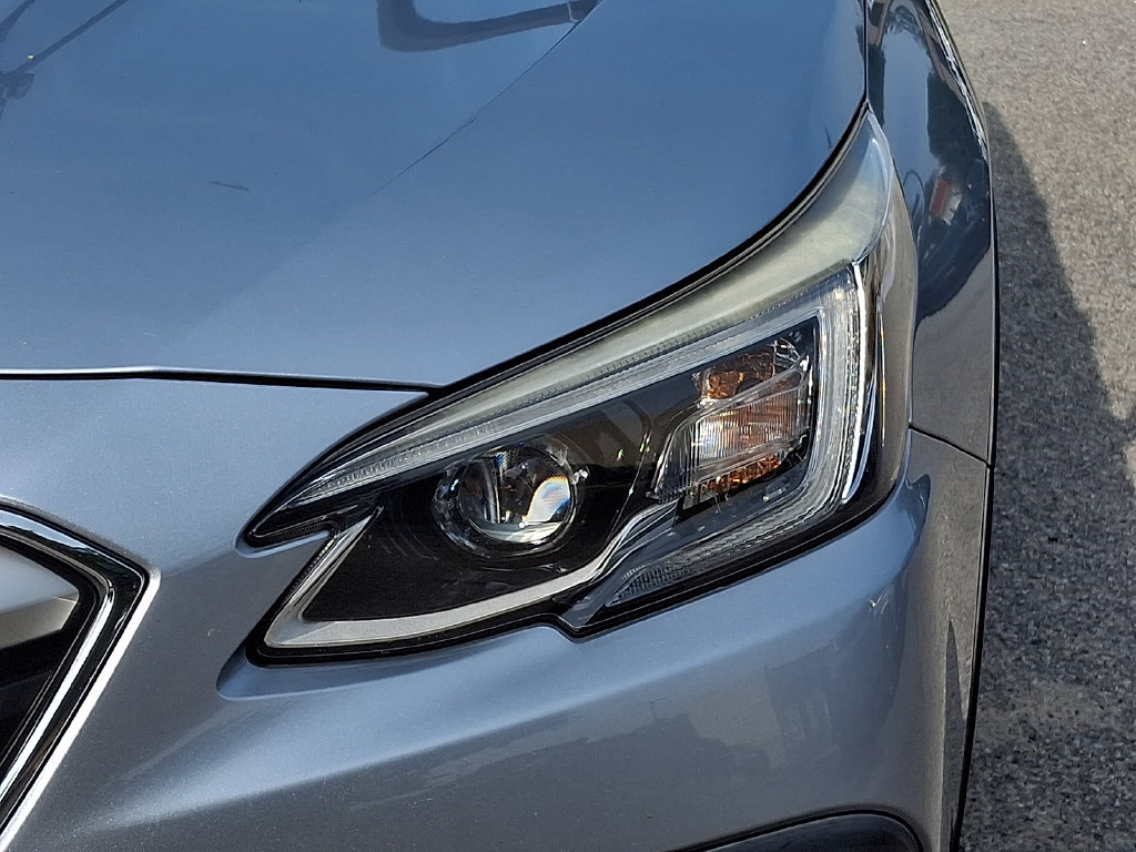 Used 2020 Subaru Outback Limited AWD/4WD image 9