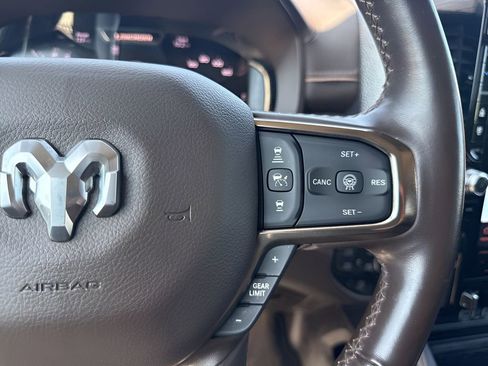 Used 2025 RAM 1500 Limited AWD/4WD image 18