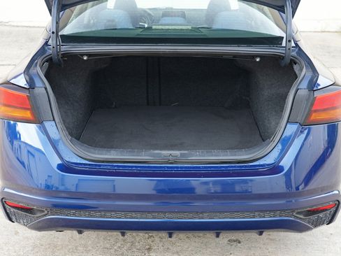 Used 2019 Nissan Altima 2.5 S FWD image 9