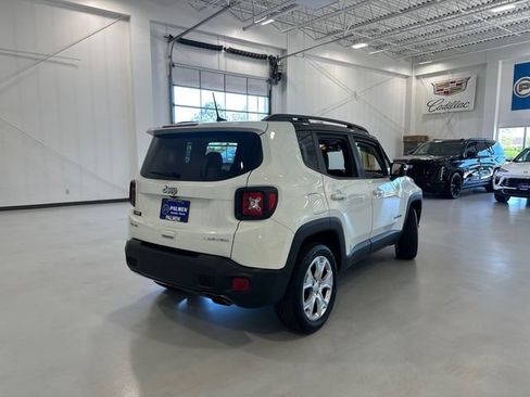 Used 2022 Jeep Renegade Limited AWD/4WD image 6