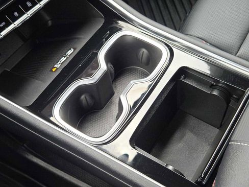 Certified 2025 Chevrolet Traverse Z71 w/ Driver Confidence Package image 20