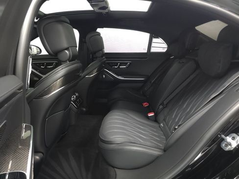 Used 2025 Mercedes-Benz S 63 AMG S image 27
