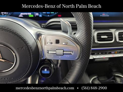 Used 2023 Mercedes-Benz GLS 63 AMG 4MATIC image 24