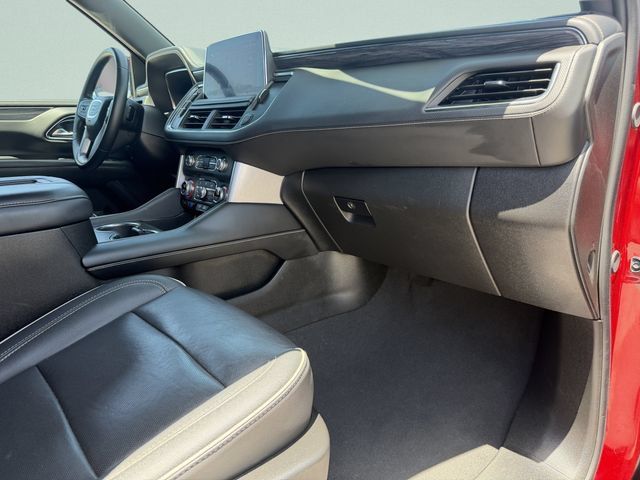 Used 2024 GMC Yukon XL SLT AWD/4WD image 15