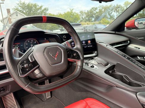 Used 2020 Chevrolet Corvette Stingray Convertible w/ 1LT RWD image 17