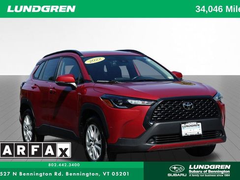 Used 2022 Toyota Corolla Cross LE w/ Moonroof Package AWD/4WD image 1