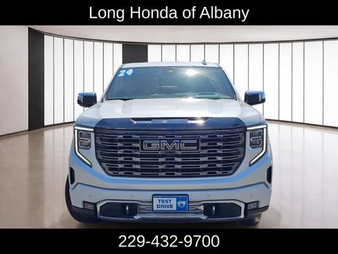 Used 2024 GMC Sierra 1500 Denali Ultimate AWD/4WD image 2