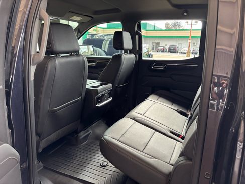 Used 2022 GMC Sierra 1500 SLT w/ SLT Premium Plus Package image 19