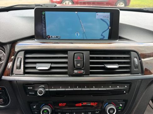 Used 2015 BMW 320i xDrive Sedan AWD/4WD image 21