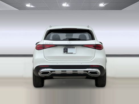 Used 2026 Mercedes-Benz GLC 300 image 9
