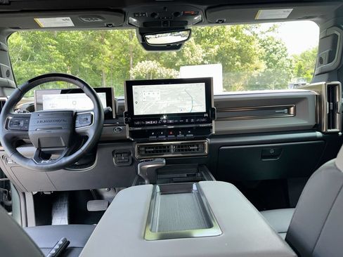 Used 2024 GMC Hummer EV 3X AWD/4WD image 31