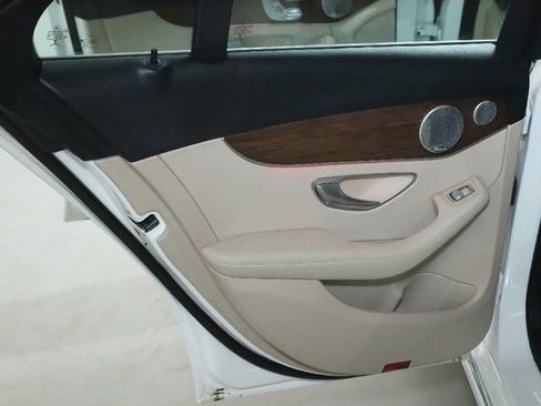 Used 2021 Mercedes-Benz C 300 4MATIC Sedan image 13