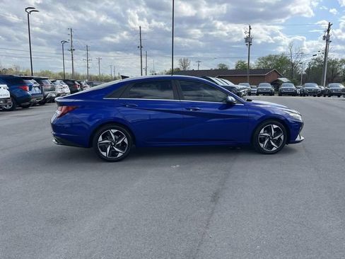 Certified 2021 Hyundai Elantra Limited image 4