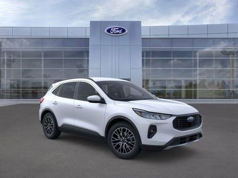 New 2025 Ford Escape SE image 7