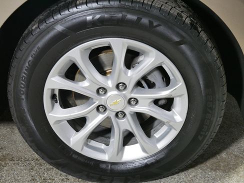 Used 2019 Chevrolet Equinox LT image 15