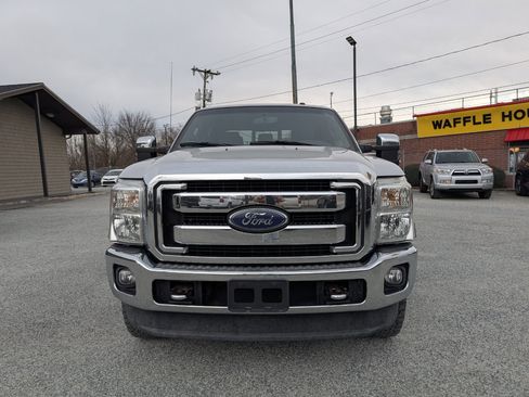 Used 2014 Ford F250 Lariat w/ Chrome Package image 2
