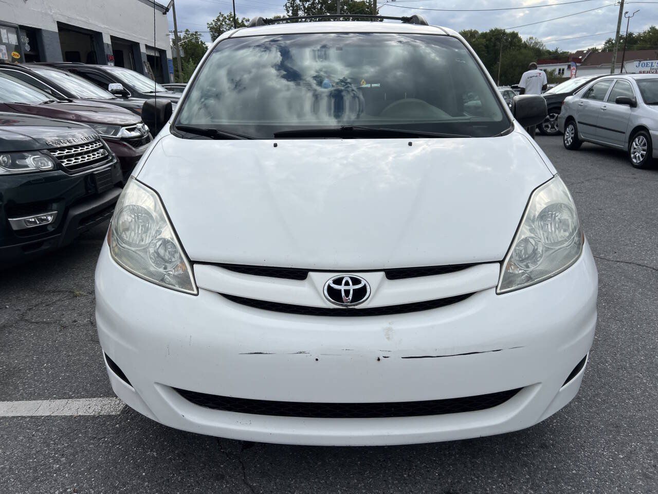 Used 2008 Toyota Sienna CE FWD image 2