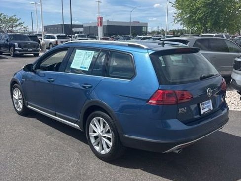 Used 2017 Volkswagen Golf Alltrack SE AWD/4WD image 7