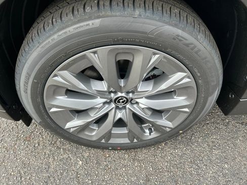 New 2026 MAZDA CX-90 Plug-In Hybrid w/ Preferred image 13